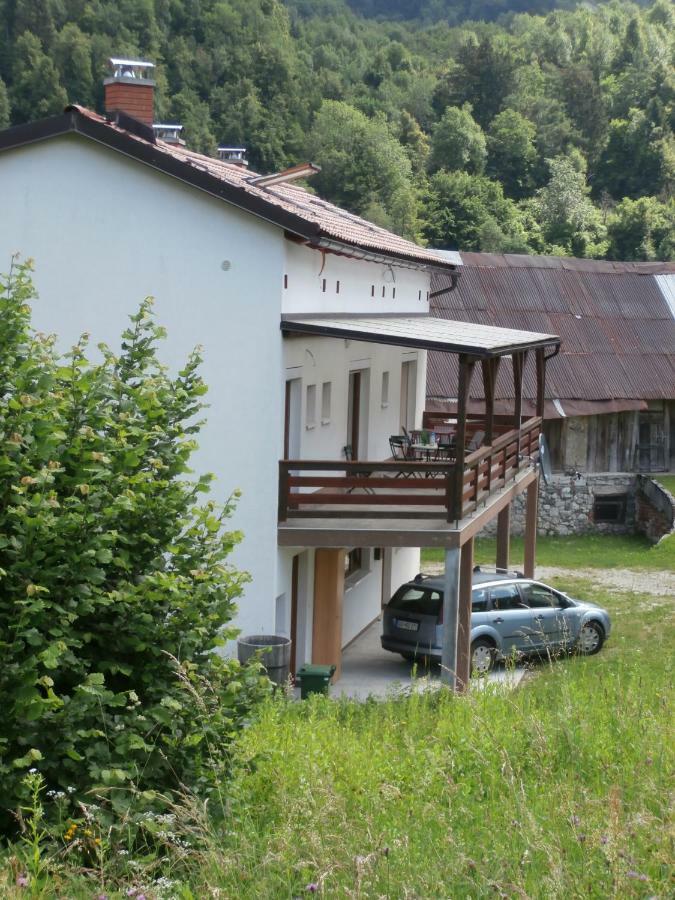 Apartma Ana Dreznica Кобарид Экстерьер фото